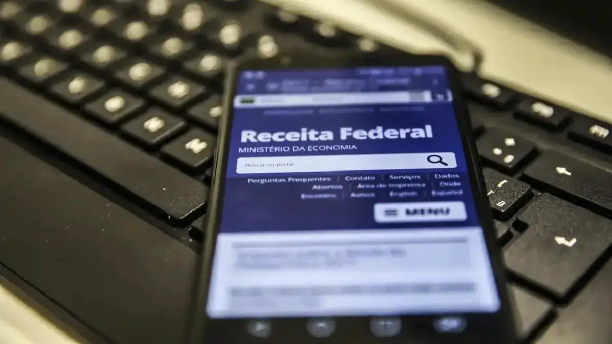 receita-federal-libera-consulta-para-restituicao-da-malha-fina-do-imposto-de-renda-referente-a-fever