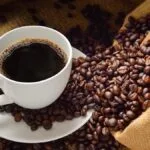 cafe-fica-mais-caro-descubra-como-investir-na-commodity-em-alta