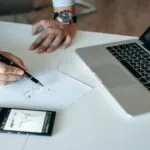 como-juntar-r--milhao-em--ou--anos-descubra-quanto-investir-por-mes