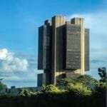 mercados-semana-comeca-com-expectativa-sobre-indice-de-atividade-economica-de-marco