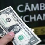 mudancas-no-iof-de-cambio-e-compra-de-dolar-impactarao-seu-bolso