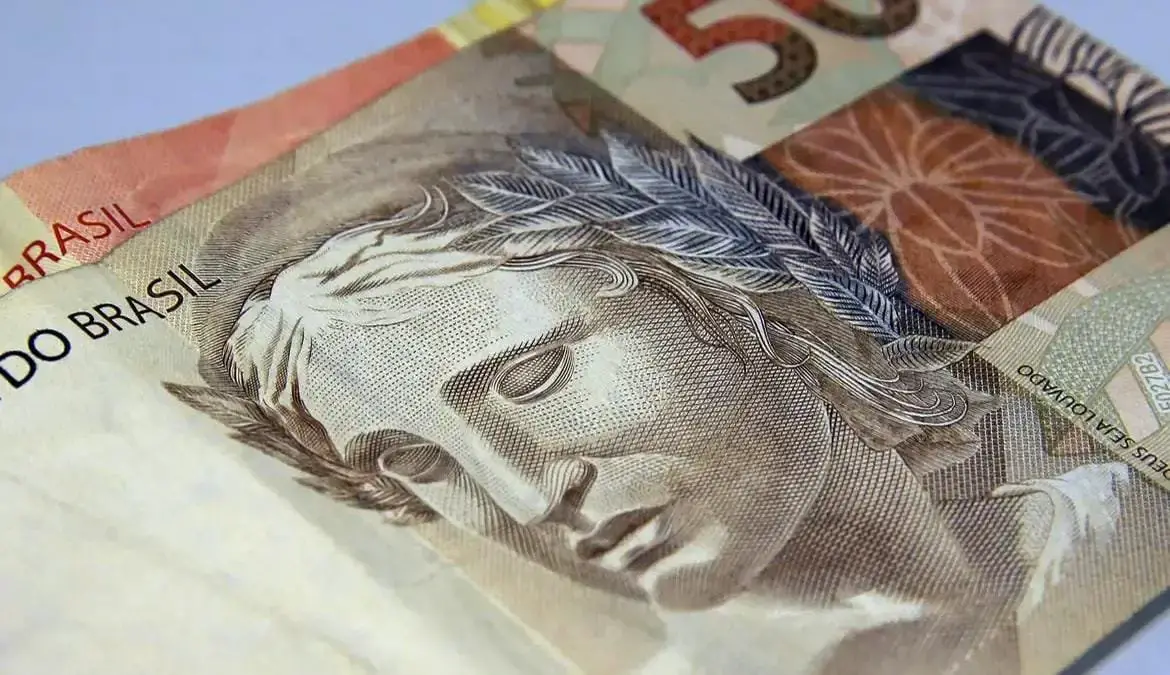 renda-do--mais-rico-cresce-cinco-vezes-mais-que-a-media-dos-brasileiros-nos-ultimos-seis-anos
