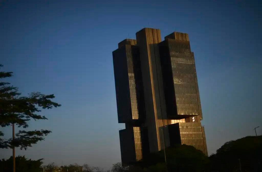 cortes-de-juros-globais-abrem-espaco-para-que-voce-aproveite-oportunidades-nos-mercados-emergentes