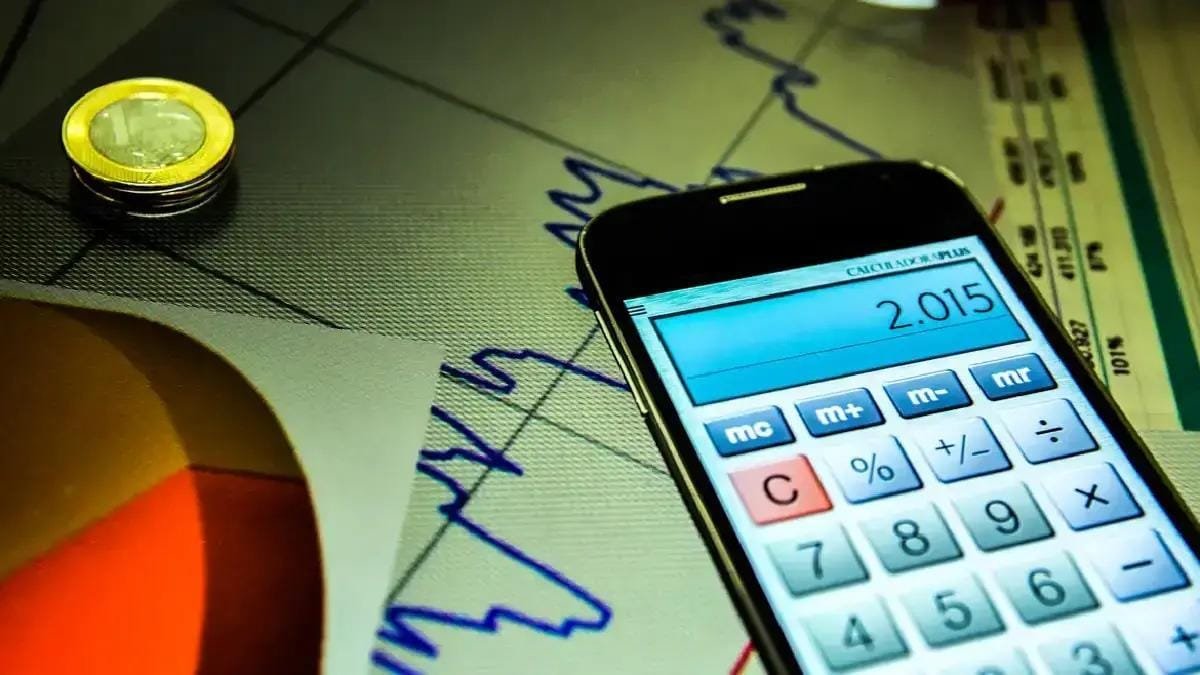 mercado-preve-selic-em-doze-virgula-vinte-e-cinco-por-cento-no-fim-de-dois-mil-e-vinte-e-seis-e-voce