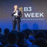 voce-ve-a-b-se-tornar-uma-plataforma-de-solucoes-para-o-mercado